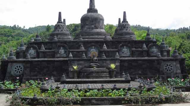 Vihara-Buddhist-Temple