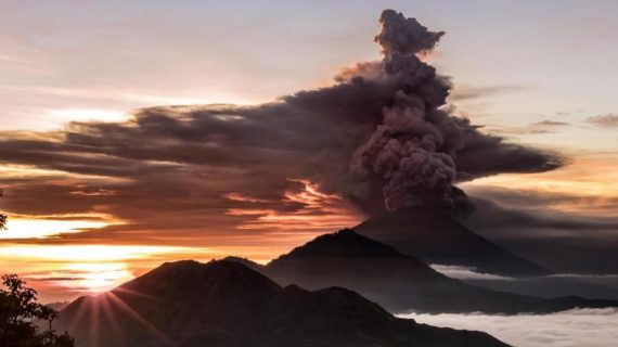 Mount Agung eruption